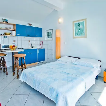 Cloud Apartment
