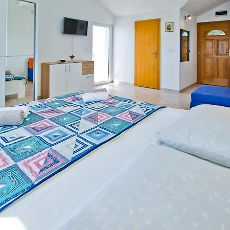 Cloud Apartment *