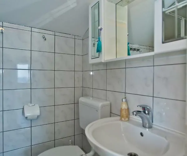 Cloud アパート フヴァル